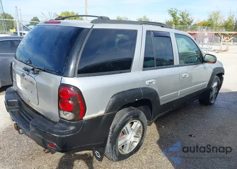 2005 Chevrolet Trailblazer Lt z USA, uszkodzony, nr VIN 1GNDT13S452378840